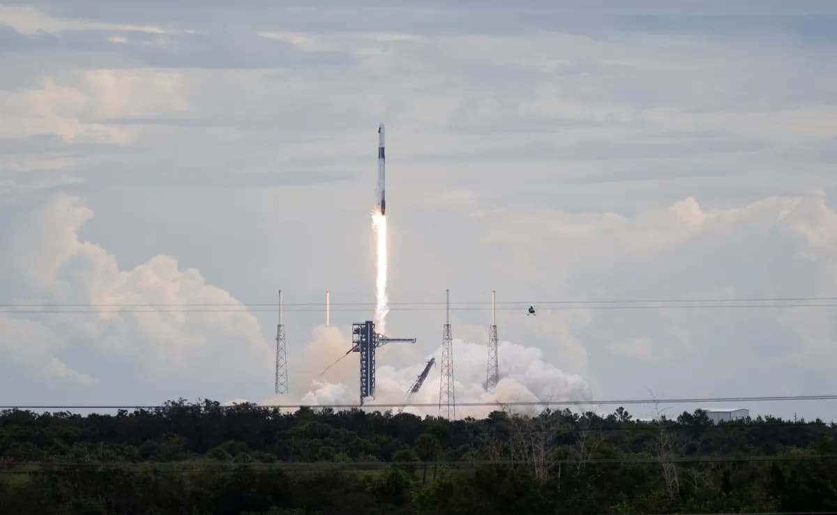 Lanzamiento de la misión Crew-13 de SpaceX hacia la Estación Espacial Internacional