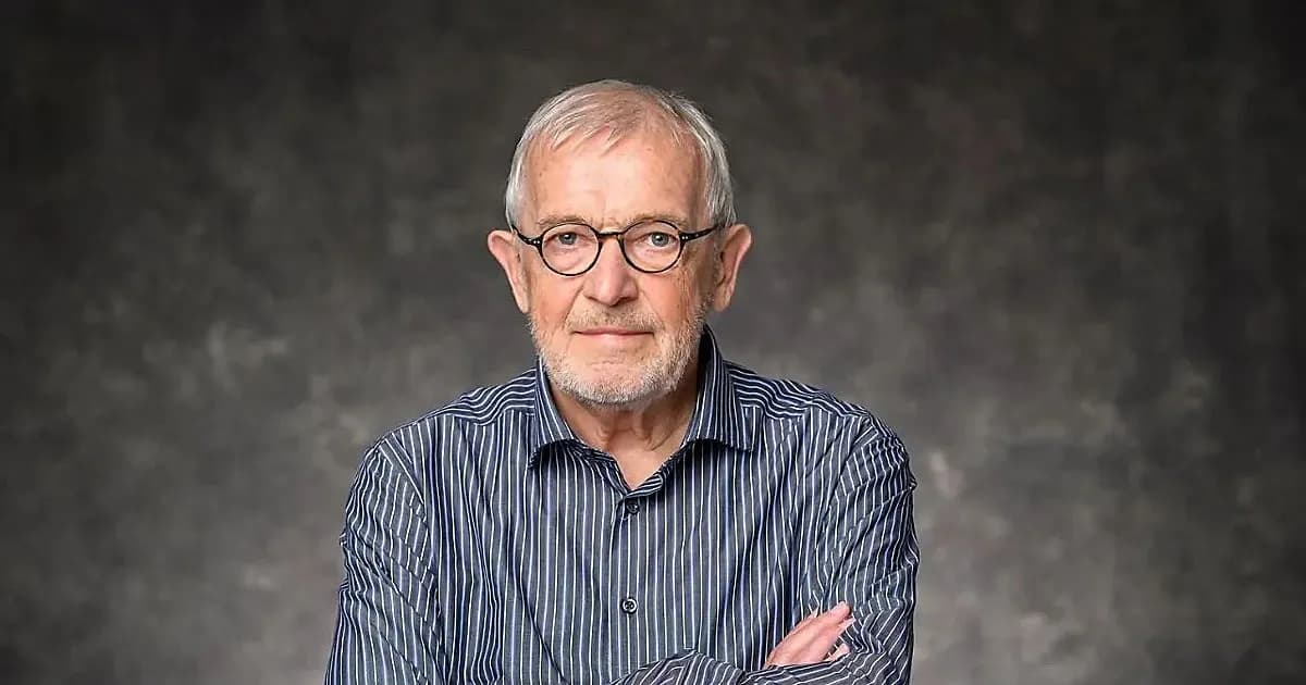 Francis Halzen recibe el Premio Nobel de Física 2026 por su trampa de hielo para neutrinos
